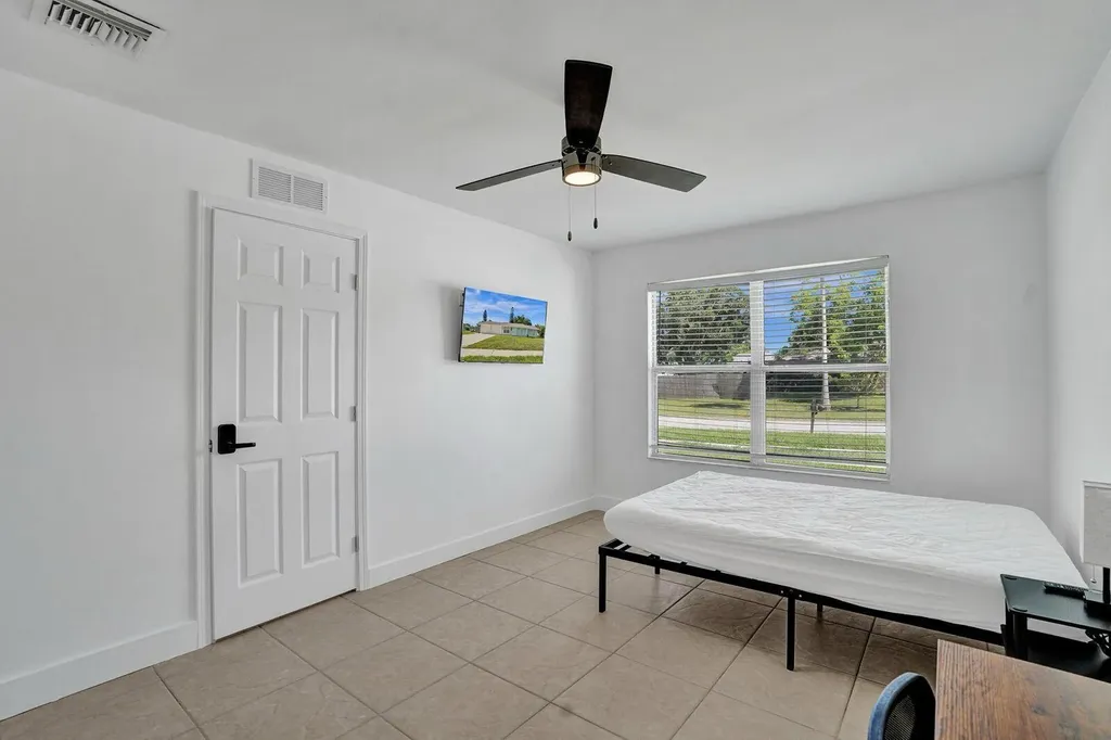 1075 W 30th Street Riviera Beach FL 33404