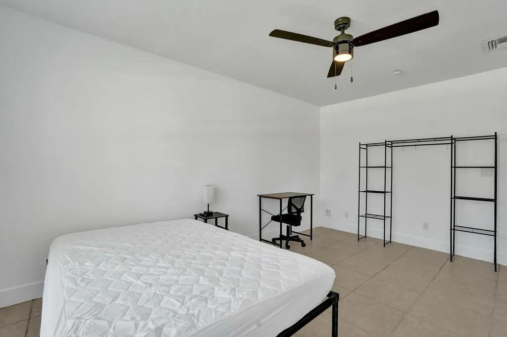 1075 W 30th Street Riviera Beach FL 33404