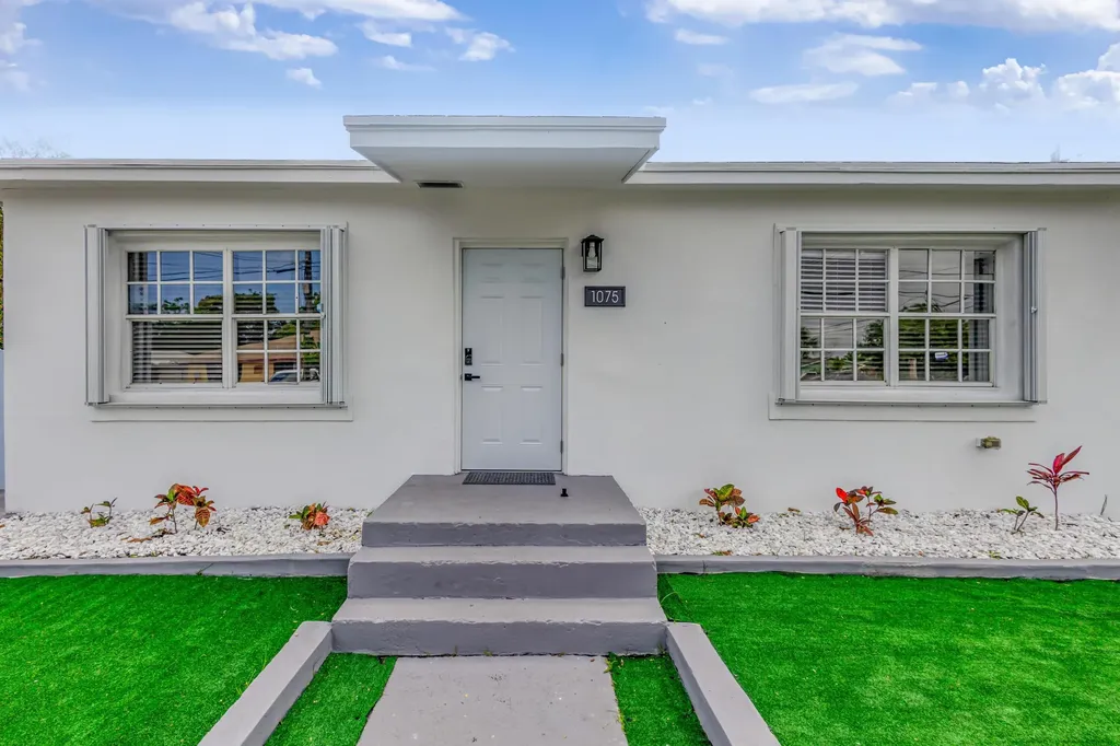 1075 W 30th Street Riviera Beach FL 33404