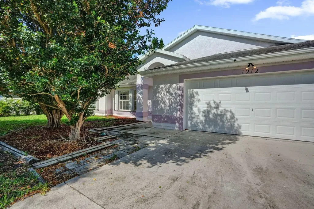 1075 W 30th Street Riviera Beach FL 33404