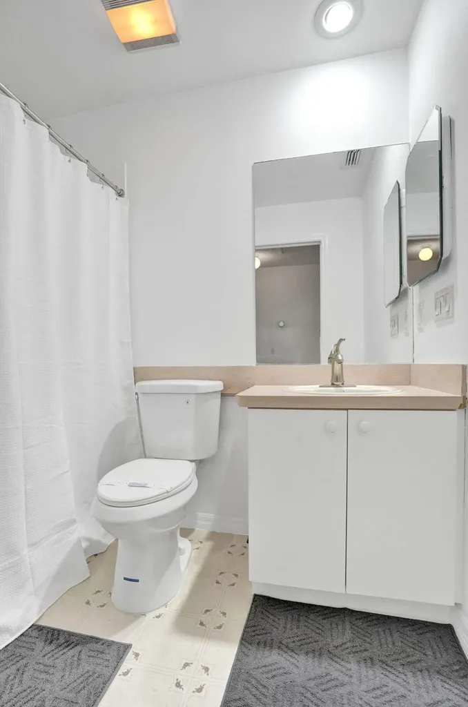 1075 W 30th Street Riviera Beach FL 33404