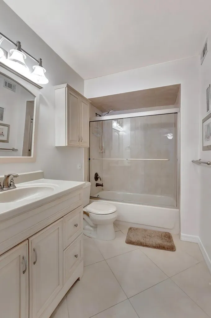 9214 Flynn Circle Boca Raton FL 33496