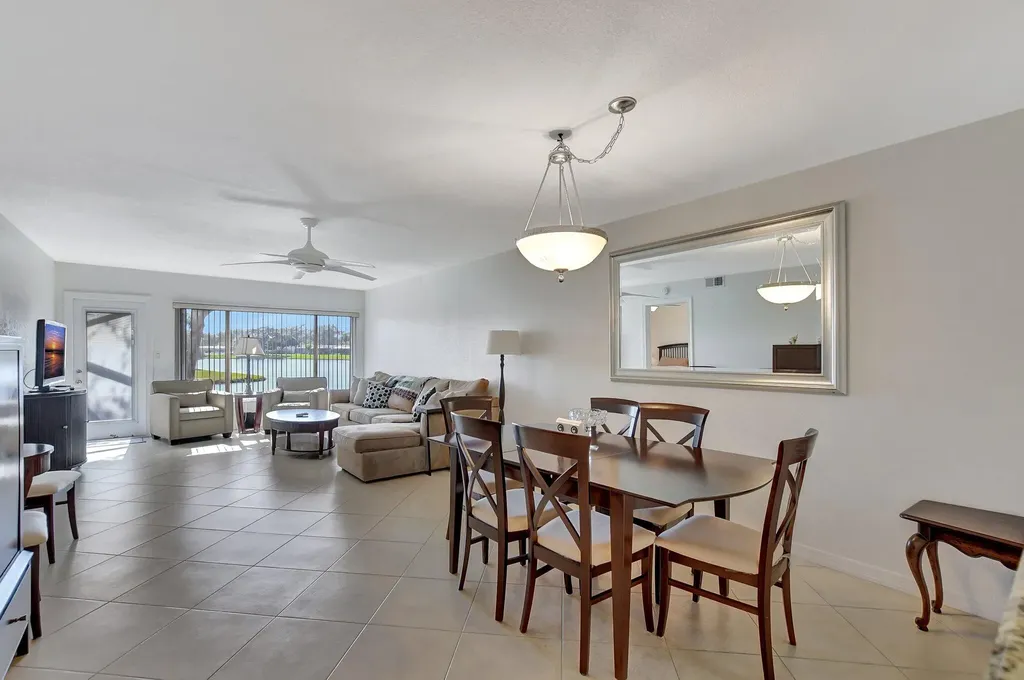 9214 Flynn Circle Boca Raton FL 33496