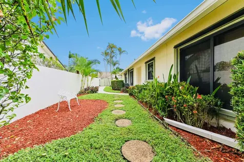 2749 SW 5th Street Delray Beach FL 33445