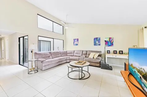 2749 SW 5th Street Delray Beach FL 33445