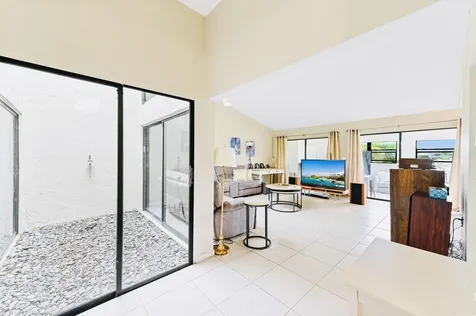 2749 SW 5th Street Delray Beach FL 33445