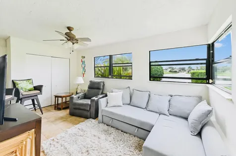 2749 SW 5th Street Delray Beach FL 33445