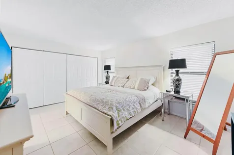 2749 SW 5th Street Delray Beach FL 33445