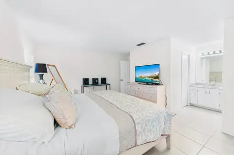 2749 SW 5th Street Delray Beach FL 33445