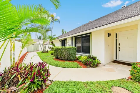 2749 SW 5th Street Delray Beach FL 33445