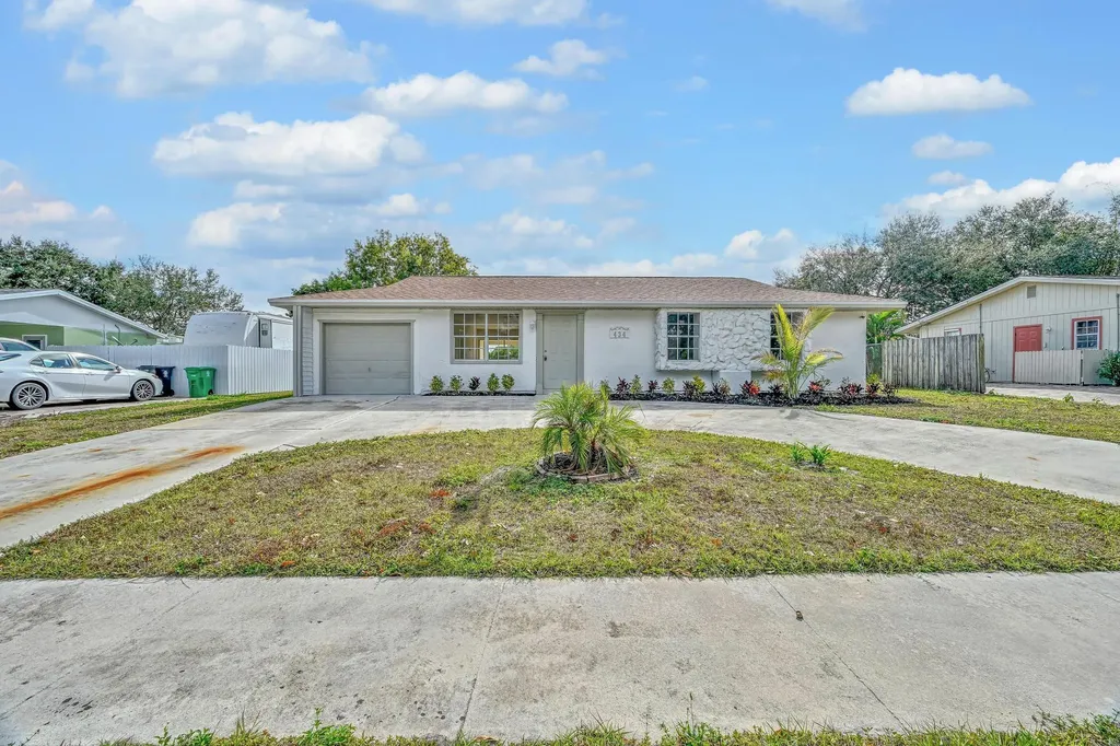 434 NE Electra Avenue Port St Lucie FL 34983