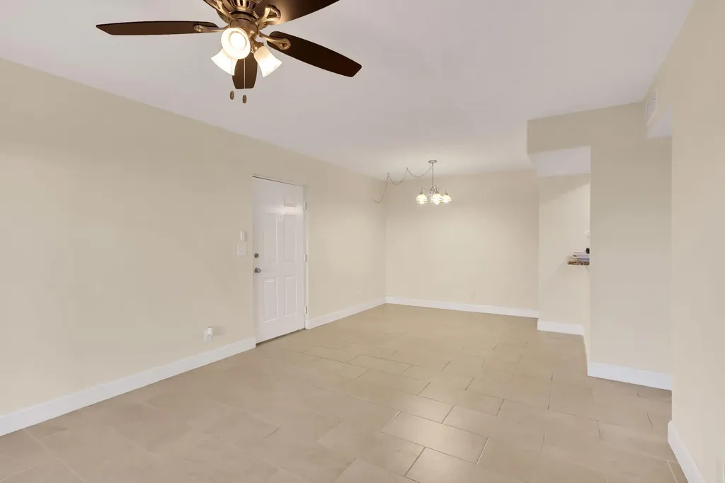 1558 SE Royal Green Circle Port St Lucie FL 34952