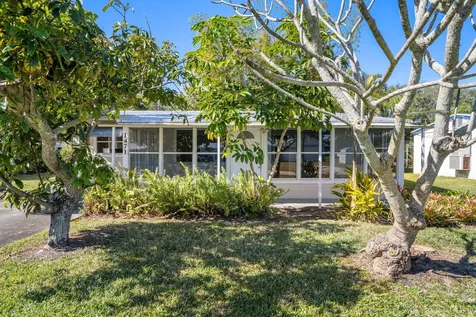 1471 4th Court Vero Beach FL 32960