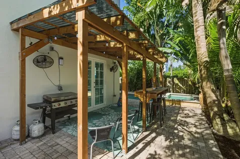 1709 NE 8th Street Fort Lauderdale FL 33304
