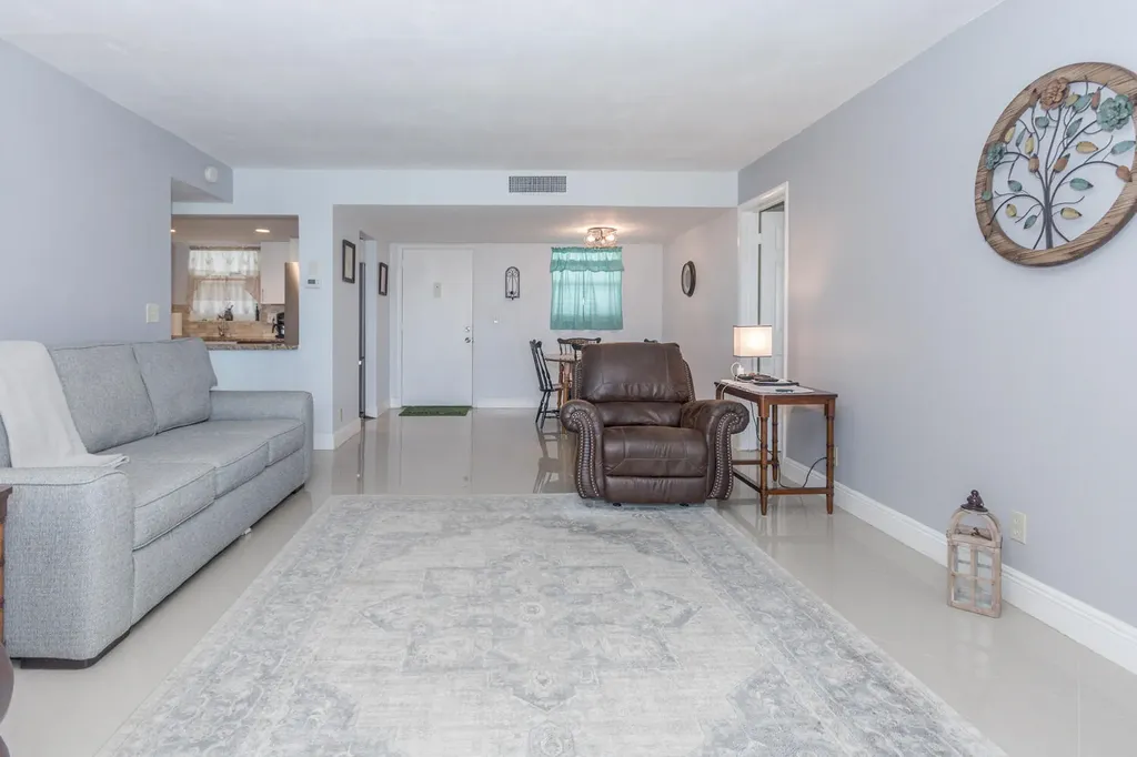 711 Lori Drive Palm Springs FL 33461