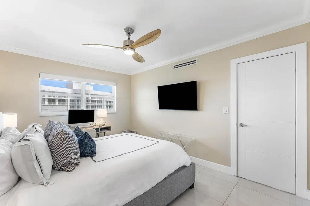 3212 S Ocean Boulevard Highland Beach FL 33487