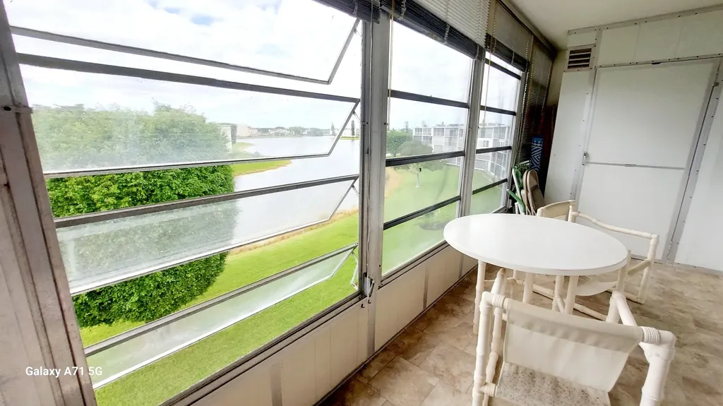 4079 Cornwall D Boca Raton FL 33434