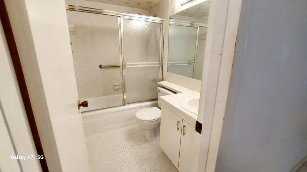 4079 Cornwall D Boca Raton FL 33434