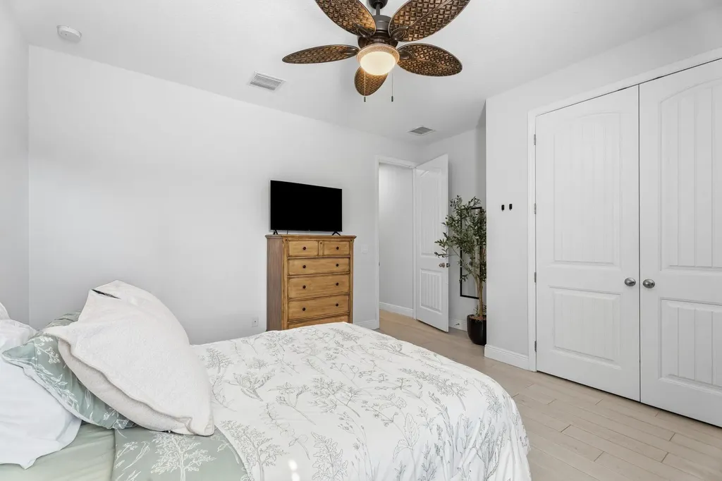 1568 SW Abacus Avenue Port St Lucie FL 34953