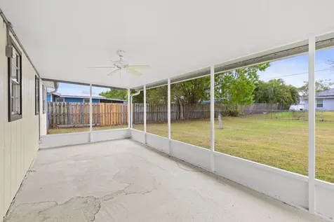 762 NE Lanfair Street Port St Lucie FL 34983