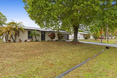 762 NE Lanfair Street Port St Lucie FL 34983