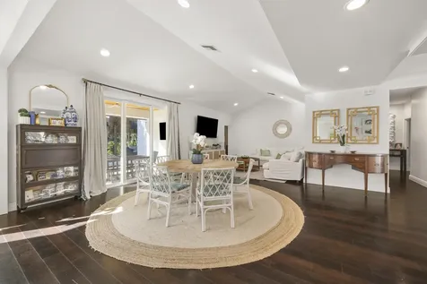 9806 SE Landing Place Tequesta FL 33469