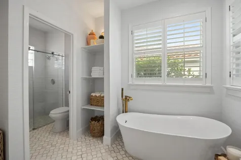 9806 SE Landing Place Tequesta FL 33469