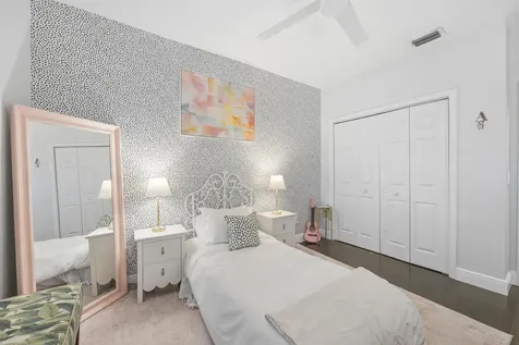 9806 SE Landing Place Tequesta FL 33469