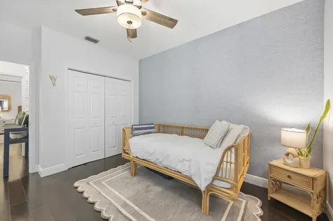 9806 SE Landing Place Tequesta FL 33469