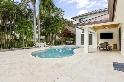 9806 SE Landing Place Tequesta FL 33469