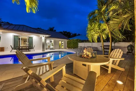9806 SE Landing Place Tequesta FL 33469