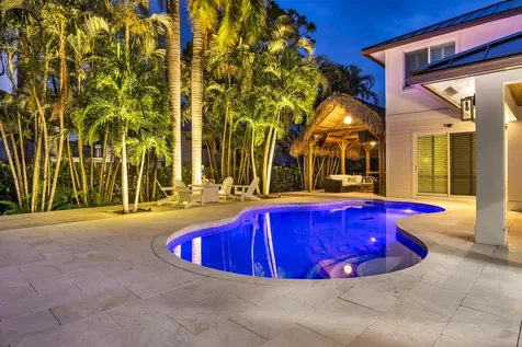 9806 SE Landing Place Tequesta FL 33469