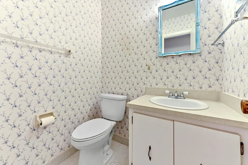 13988 Via Flora Delray Beach FL 33484