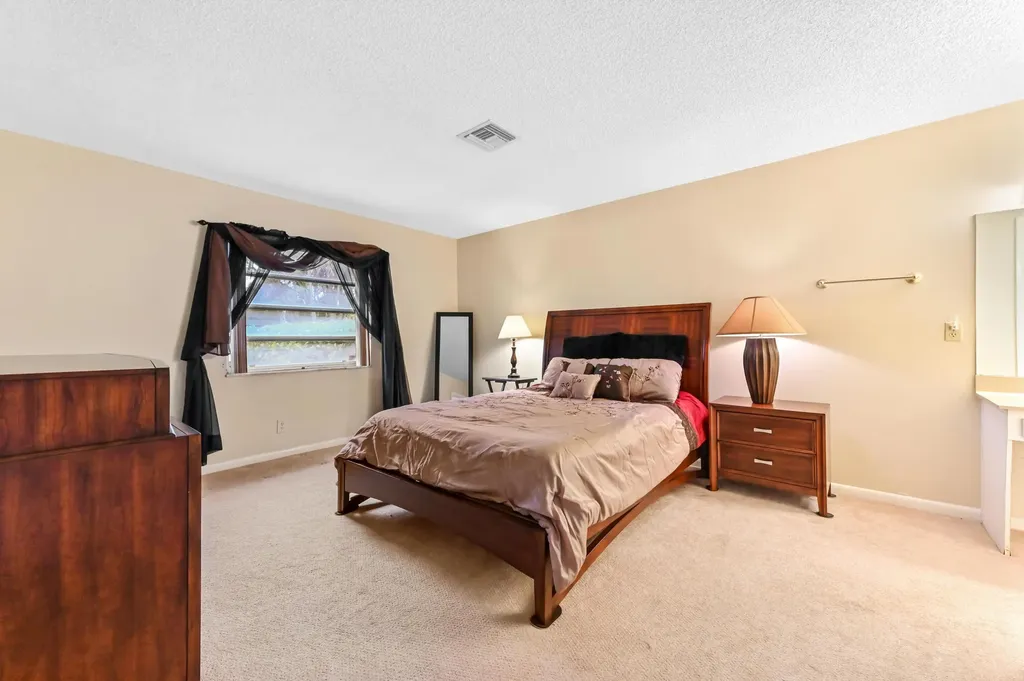 13988 Via Flora Delray Beach FL 33484