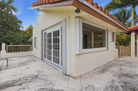 7445 N Augusta Drive Hialeah FL 33015