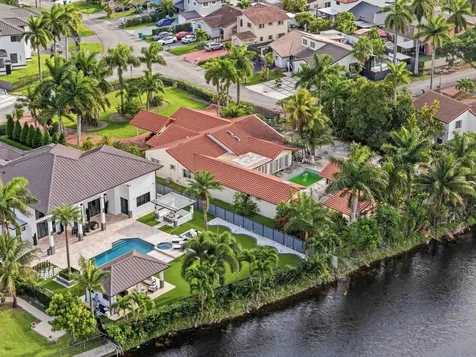7445 N Augusta Drive Hialeah FL 33015