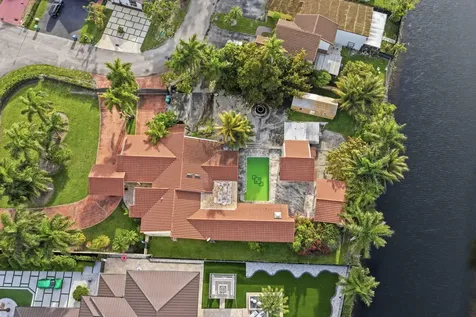 7445 N Augusta Drive Hialeah FL 33015