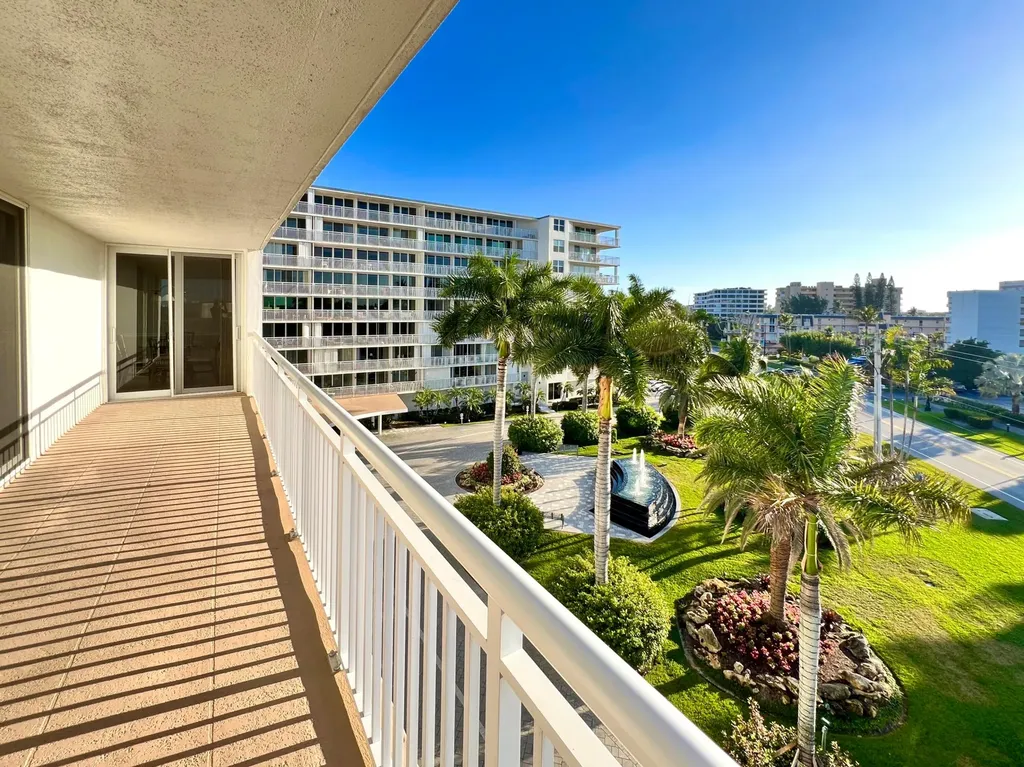 3546 S Ocean Boulevard South Palm Beach FL 33480