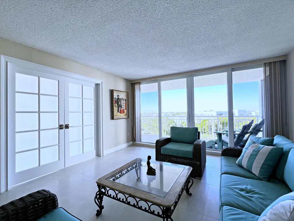 3546 S Ocean Boulevard South Palm Beach FL 33480