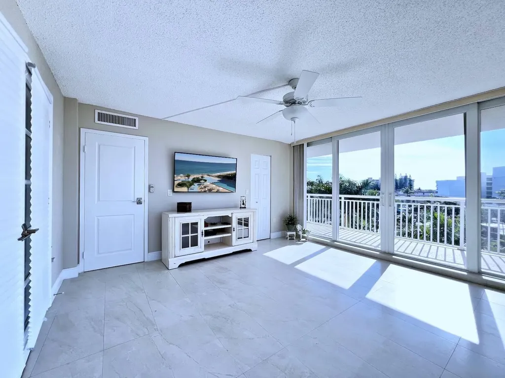 3546 S Ocean Boulevard South Palm Beach FL 33480