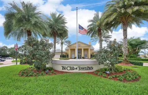 12115 SW Bennington Circle Port St Lucie FL 34987