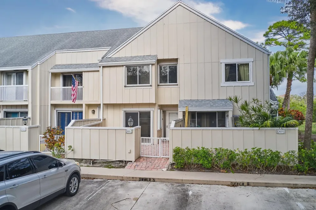 6303 Riverwalk Lane Jupiter FL 33458