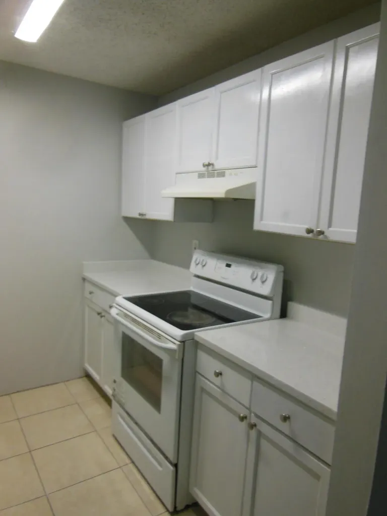 709 Meadows Circle Boynton Beach FL 33436