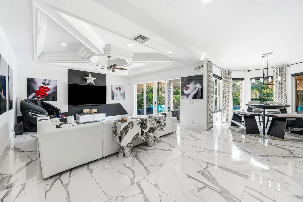 9232 Pineville Drive Lake Worth FL 33467