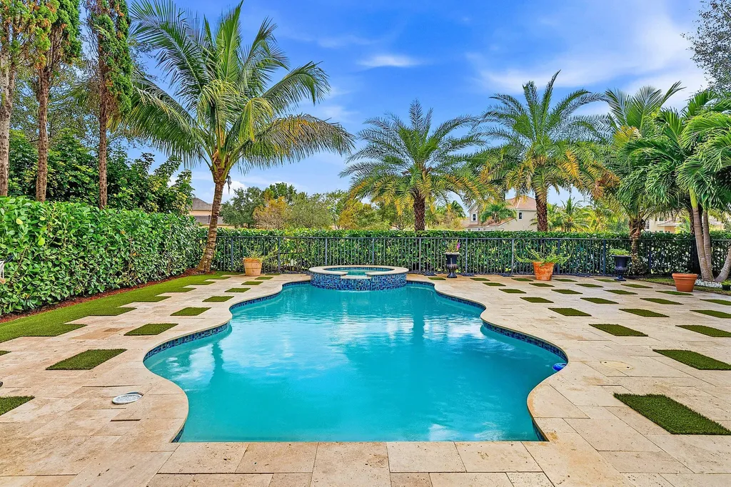 9232 Pineville Drive Lake Worth FL 33467