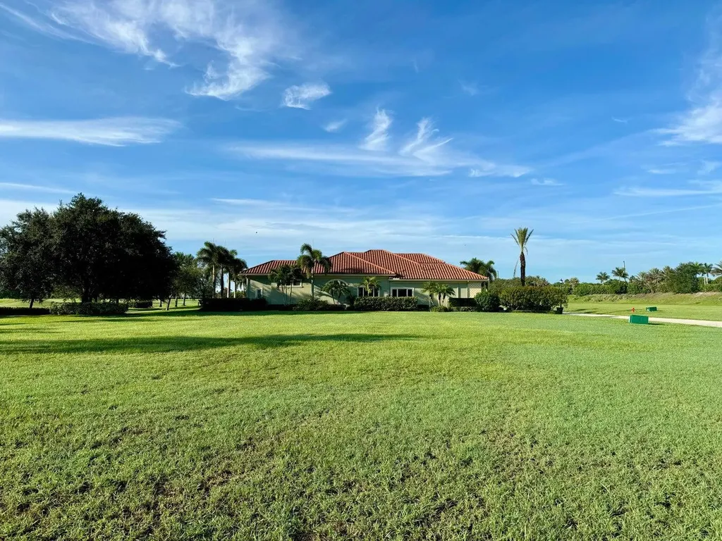 104 SE Rio Siena Port St Lucie FL 34984