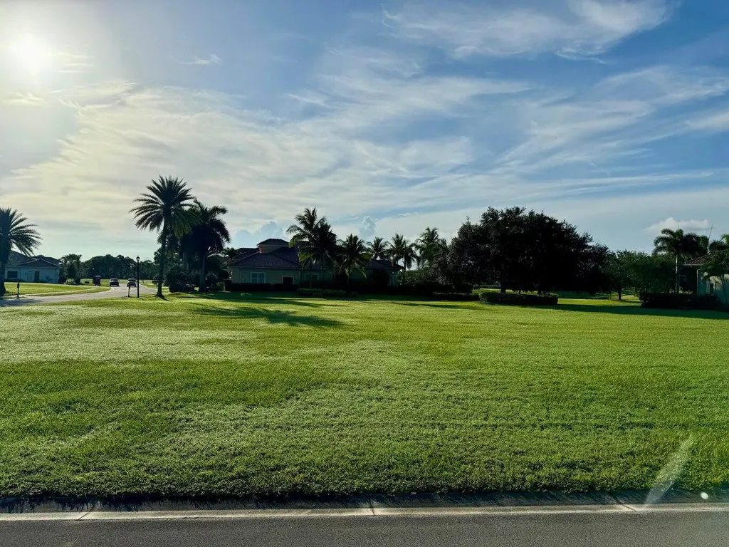 104 SE Rio Siena Port St Lucie FL 34984