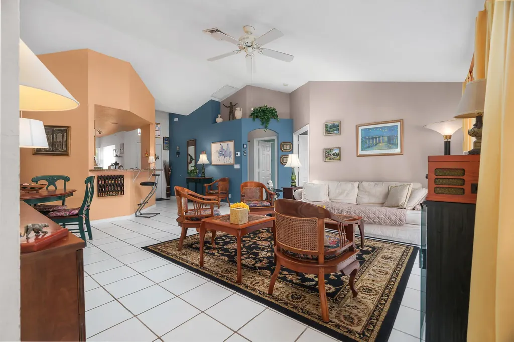 5260 Grande Palm Circle Delray Beach FL 33484