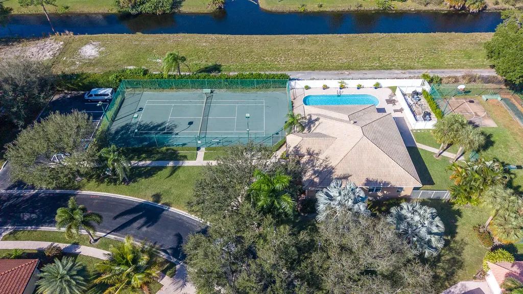 5260 Grande Palm Circle Delray Beach FL 33484