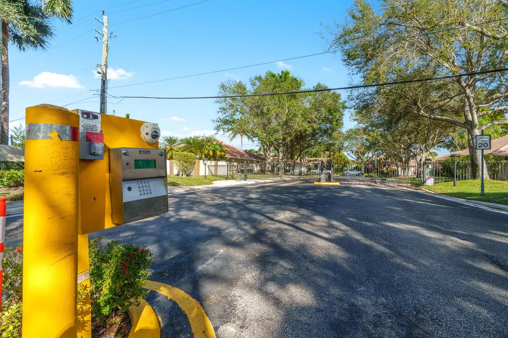 5260 Grande Palm Circle Delray Beach FL 33484